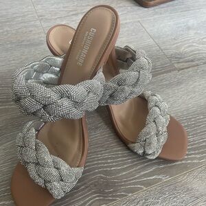 Cushionaire Silver Braided Heels - size 7